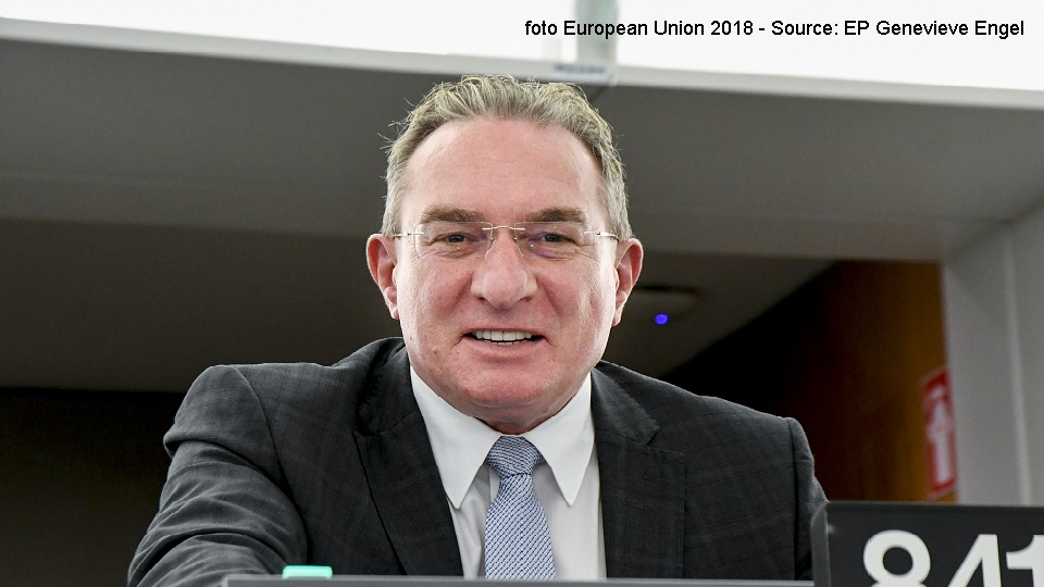 Eurodeputatul Iuliu Winkler (foto European Union 2018 - Source: EP Genevieve Engel)