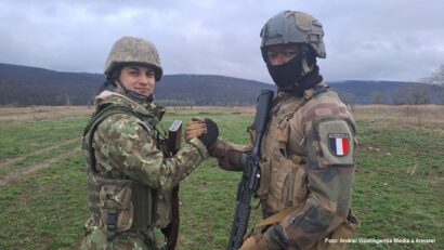 Pregătire și cooperare eficientă între militarii români și francezi