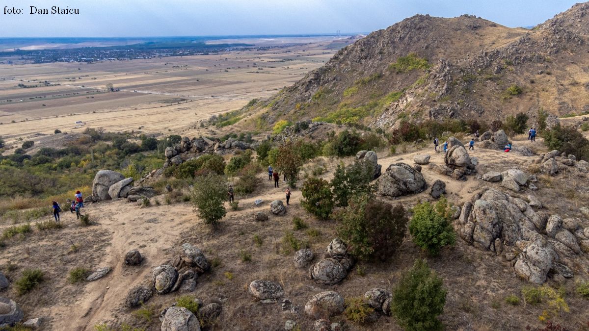 Nationalpark Măcin-Gebirge: spektakuläre Wanderwege locken Naturbegeisterte aus der ganzen Welt an