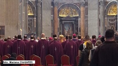 Mort du pape François : émotion en Roumanie, terre de foi et de mémoire