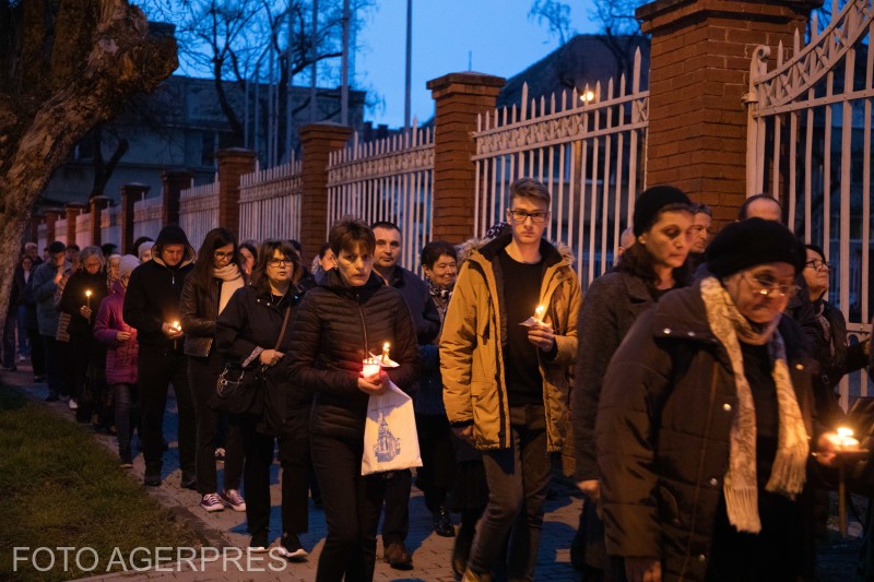Slujbă ortodoxă de Vinerea Mare / Foto: Agerpres