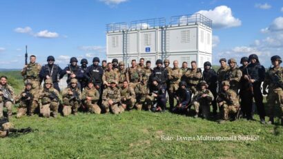 Soldați români, italieni și bulgari în misiune comună la Cincu