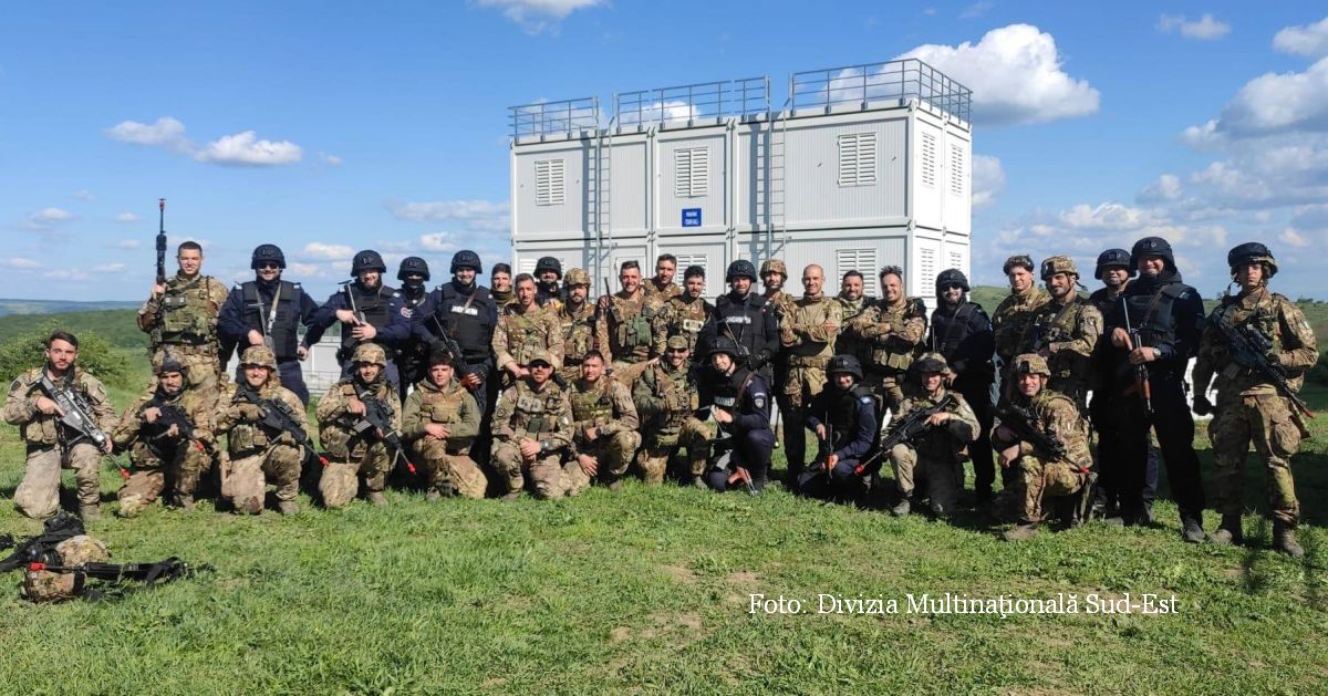 Romanian, Italian and Bulgarian soldiers on a joint mission in Cincu