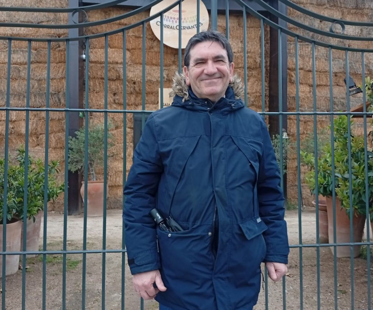 Joaquín Garrigós Bueno, homenajeado en la revista «Ágora. Papeles de arte gramático»