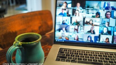 Un număr mai mare de companii europene desfășoară ședințe online