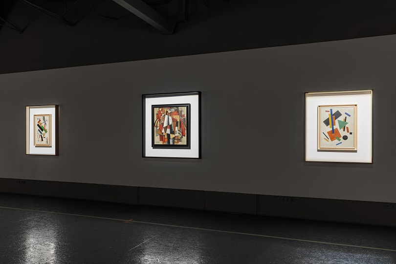 KAZIMIR MALEVICH – OUTLIVING HISTORY, curator Mariana Dragu, MNAC București, 14.05.2025 – 31.08.2025, vedere din expoziție © Serioja Bocsok / MNAC București