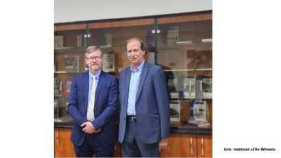 פגישה בין אלכסנדרו פלוריאן לבין מייקל דיקרסון