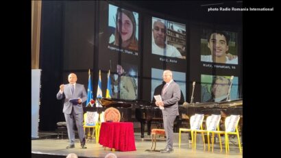 “Heroism through the Voice of Three Pianos”