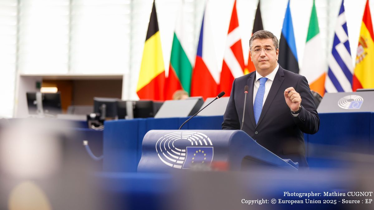 Apostolos Tzitzikostas (Foto: Photographer: Mathieu CUGNOT Copyright: © European Union 2025 - Source : EP)